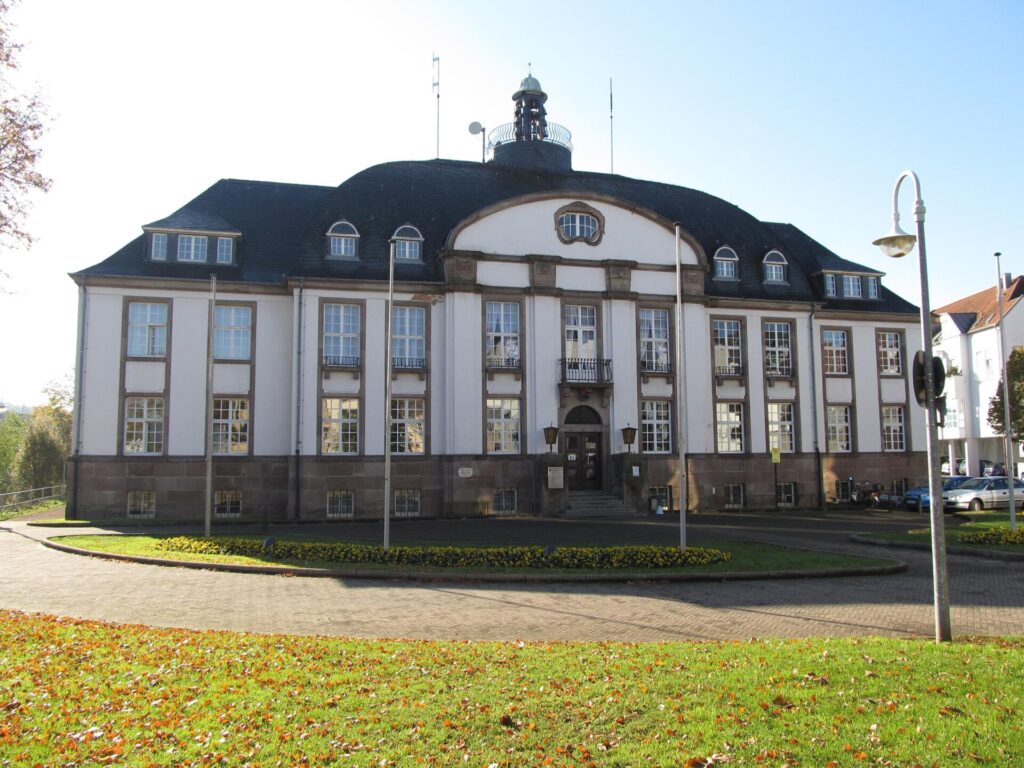 Rathaus der Stadt Püttlingen